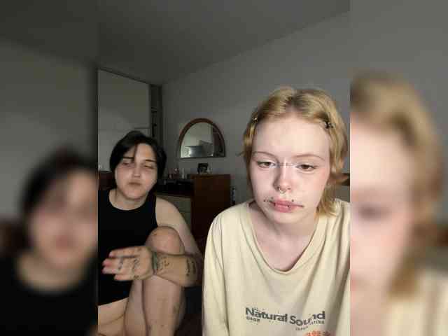 MiaAndAlicee
