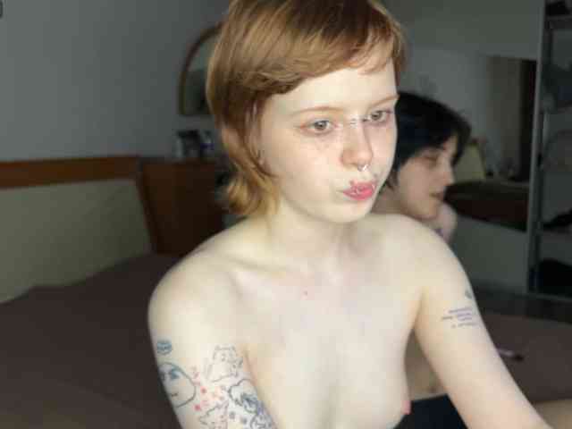 MiaAndAlicea webcam