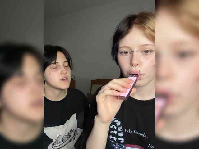 MiaAndAlicea Sex Cam Show