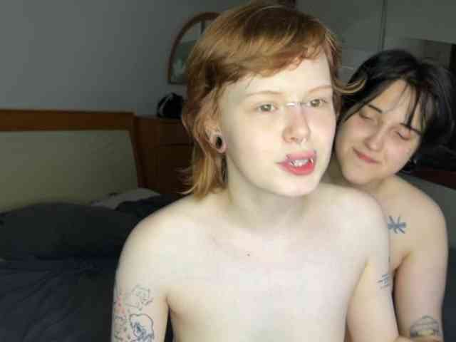 MiaAndAlicea webcam