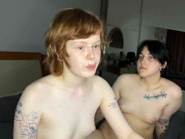 MiaAndAlicea webcam