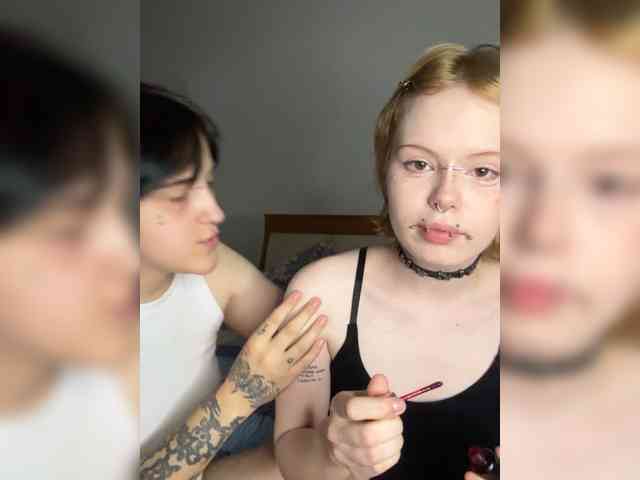 MiaAndAlicee