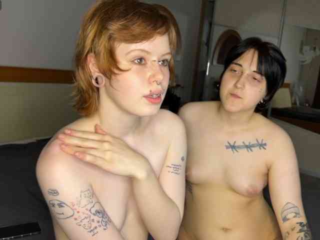 MiaAndAlicea webcam
