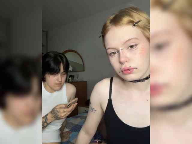 MiaAndAlicee