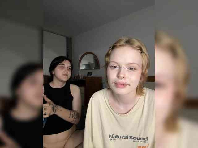 MiaAndAlicee