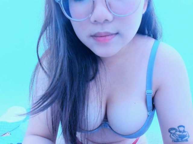 YanaPeach live cam on BongaCams