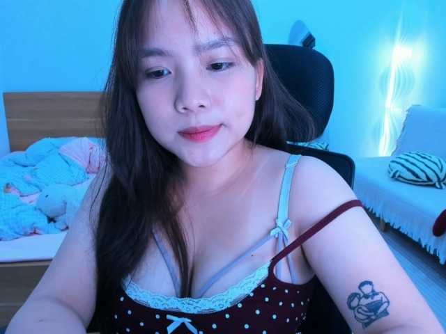 YanaPeach live cam on BongaCams