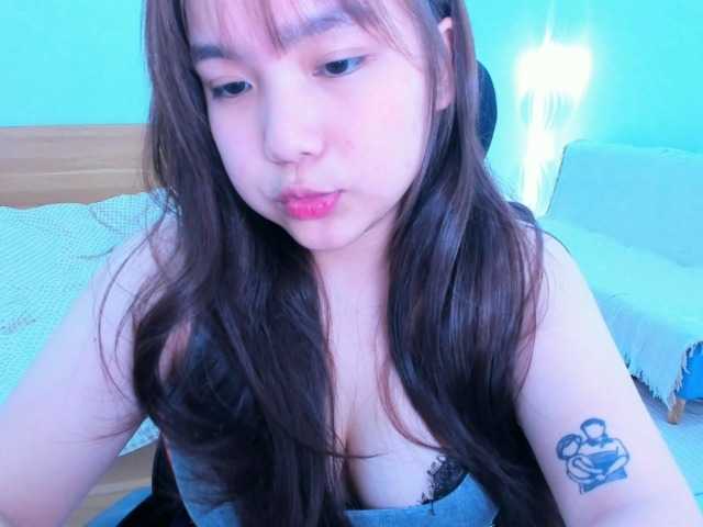 YanaPeach live cam on BongaCams