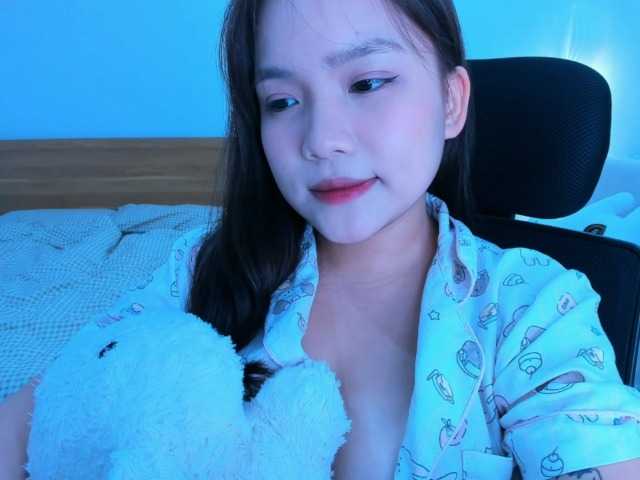 YanaPeach live cam on BongaCams