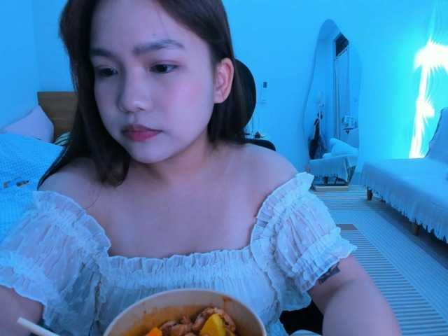 YanaPeach live cam on BongaCams