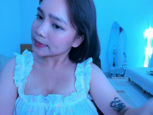 YanaPeach live cam on BongaCams