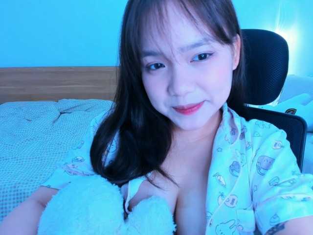 YanaPeach live cam on BongaCams