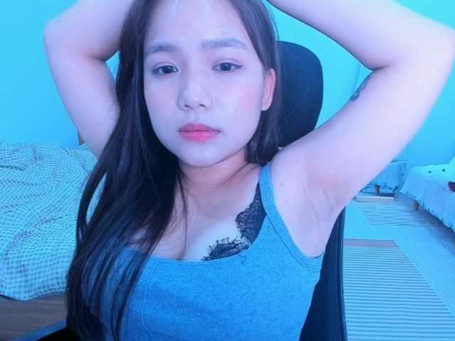 YanaPeach live cam on BongaCams