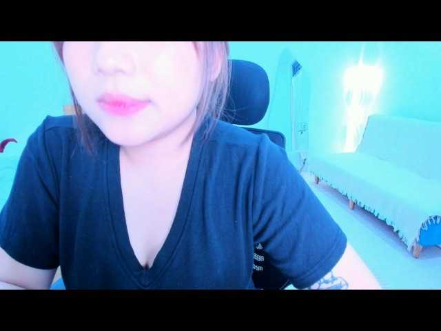 YanaPeach live cam on BongaCams