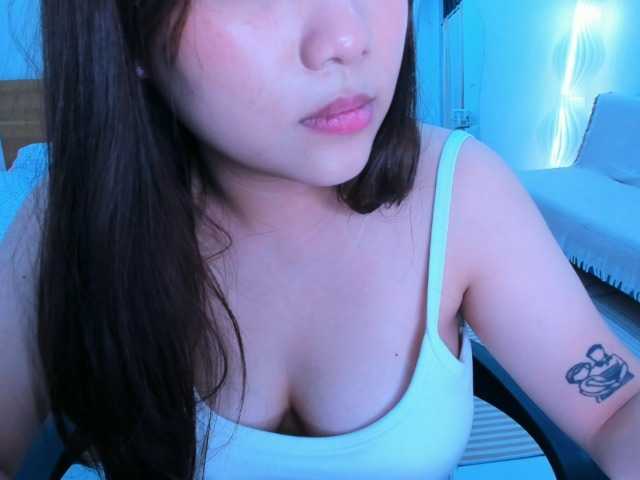 YanaPeach live cam preview