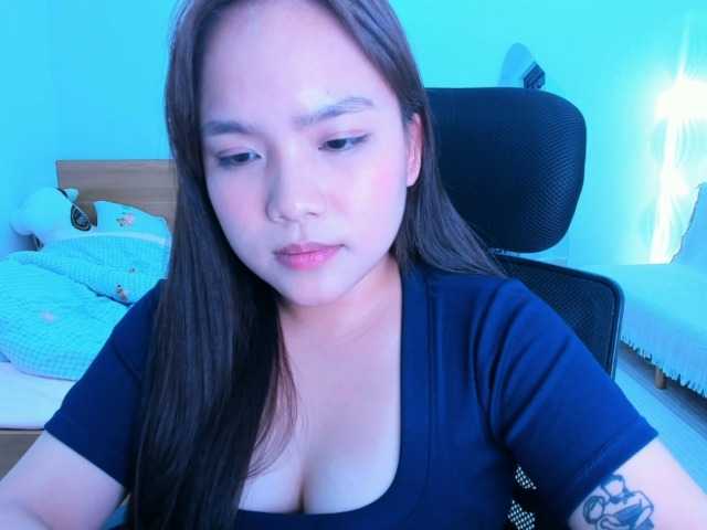 YanaPeach live cam on BongaCams