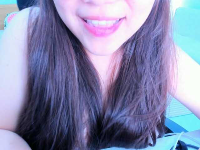 YanaPeach live cam on BongaCams