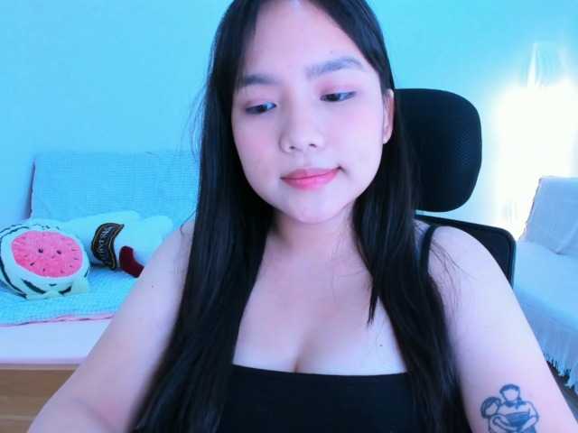 YanaPeach live cam on BongaCams