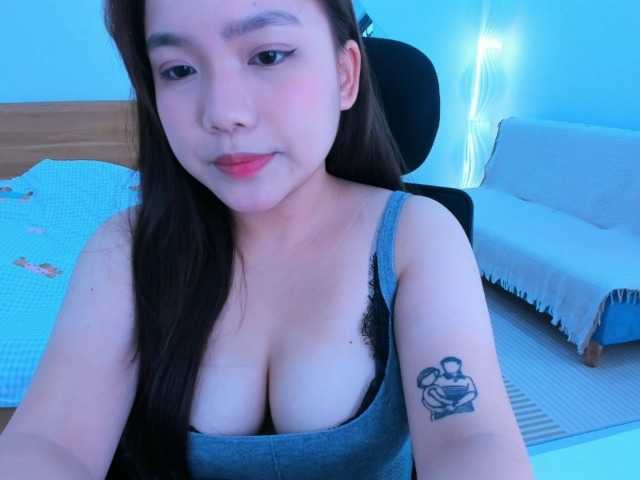 YanaPeach live cam on BongaCams