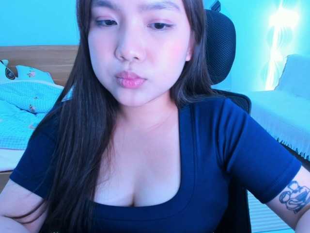 YanaPeach live cam on BongaCams