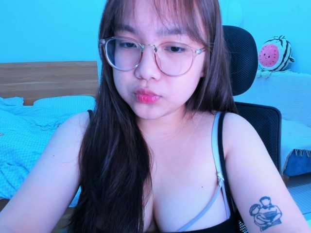 YanaPeach live cam on BongaCams