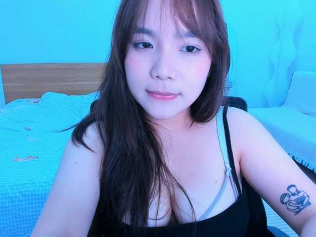 YanaPeach live cam on BongaCams
