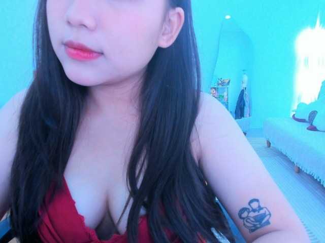 YanaPeach live cam on BongaCams