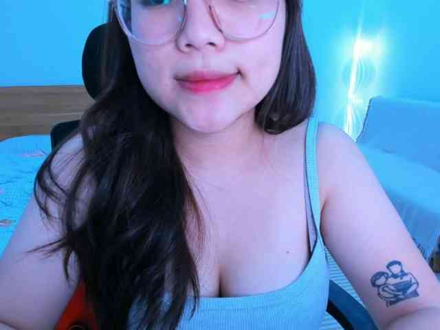 YanaPeach