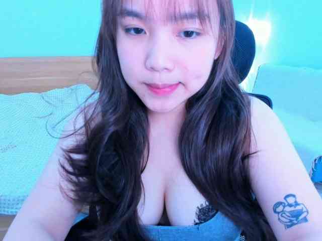YanaPeach