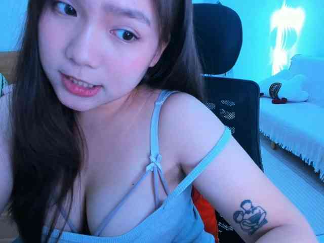 YanaPeach