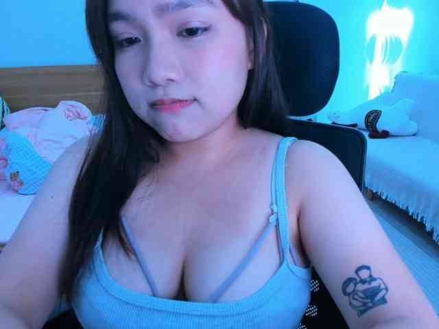 YanaPeach