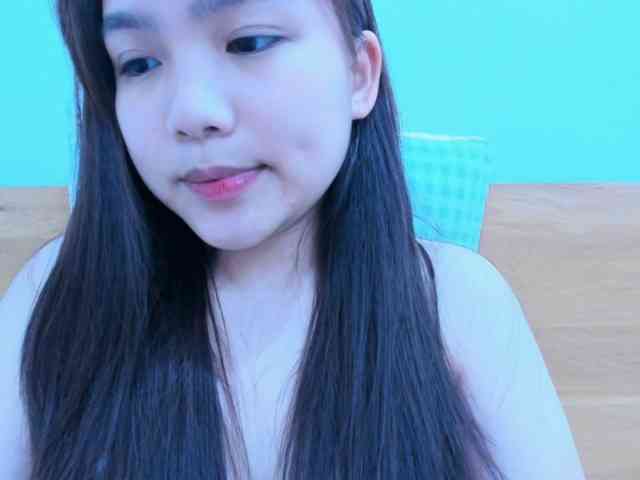 YanaPeach webcam