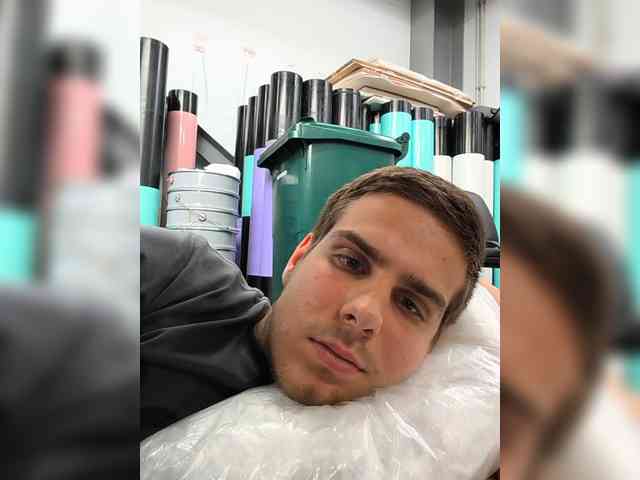 Borz19a Sex Cam Show