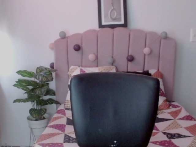 Natalybu live cam on UnifiedCams