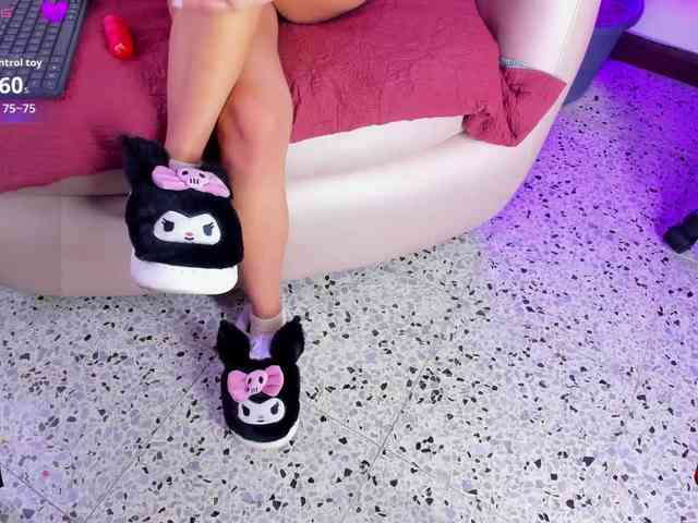 luna-bella23 webcam