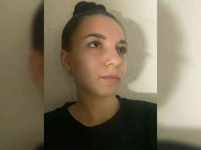 -Stella-21- webcam
