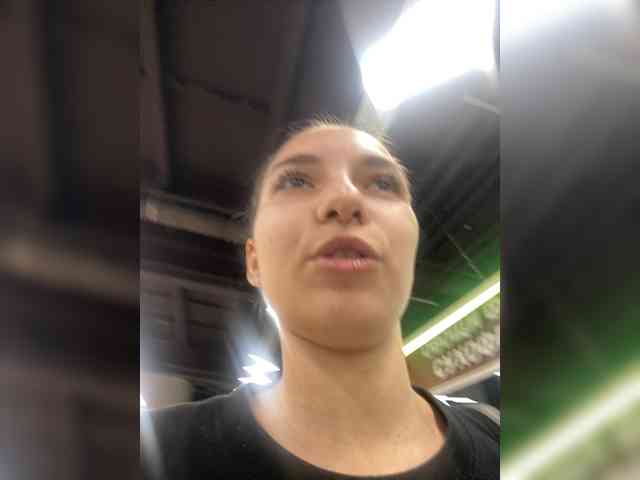 -Stella-21- webcam