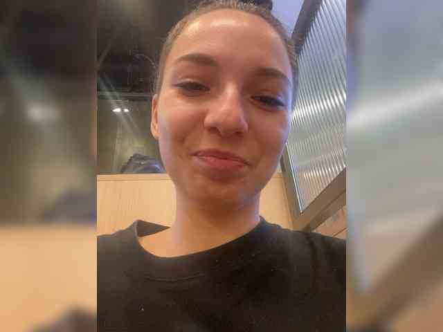 -Stella-21- webcam