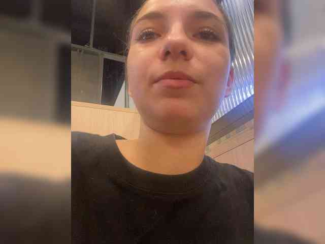 -Stella-21- webcam