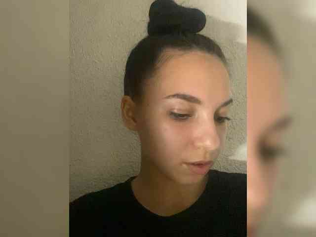 -Stella-21- webcam