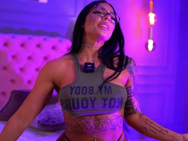 SonyaStorm live cam on BongaCams