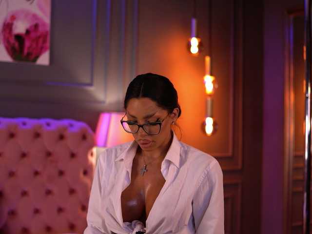 SonyaStorm live cam on BongaCams