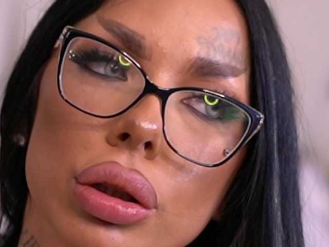 SonyaStorm live cam on BongaCams