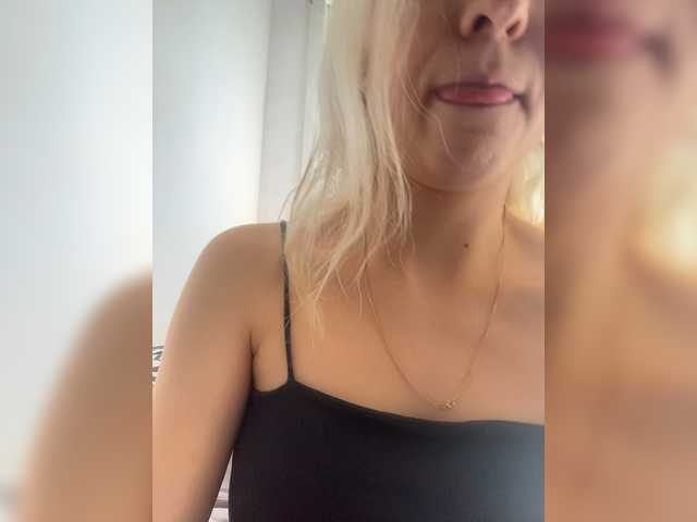 Liza-49 live cam on BongaCams