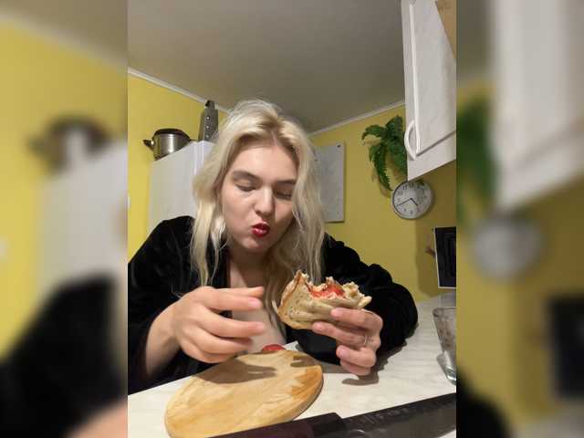 Liza-49 live cam on BongaCams