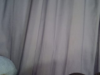 Prettyyas's Live Webcam