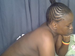 Prettyyas's Live Webcam