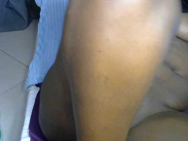 Prettyyas live cam on BongaCams