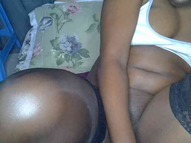 Prettyyas webcam