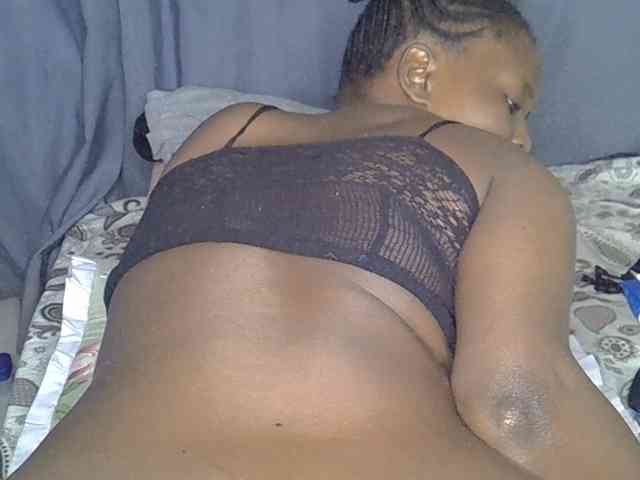 Model: Prettyyas